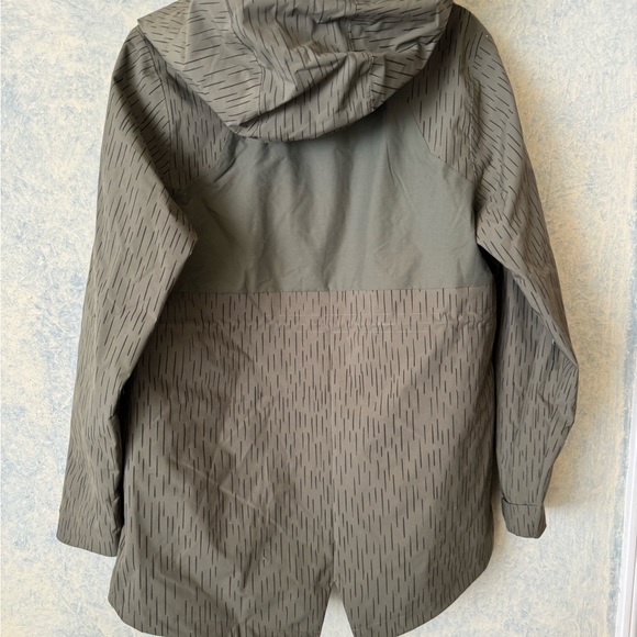 Holden | Ski & Snowboard Jacket - Picture 9 of 10